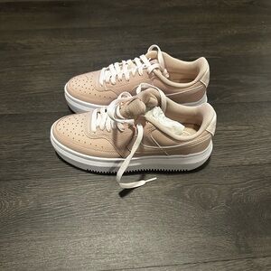 Nike White Court Vision